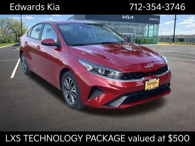 2023 Kia Forte LXS AT's photo