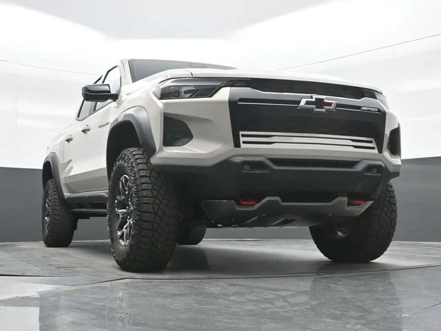 2026 Chevrolet Colorado ZR2 - Photo 22