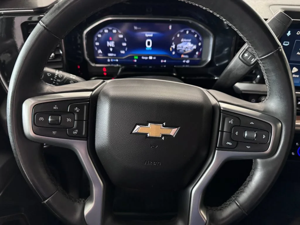 Certified Used 2025 Summit White Chevrolet LT (2FL) image 15