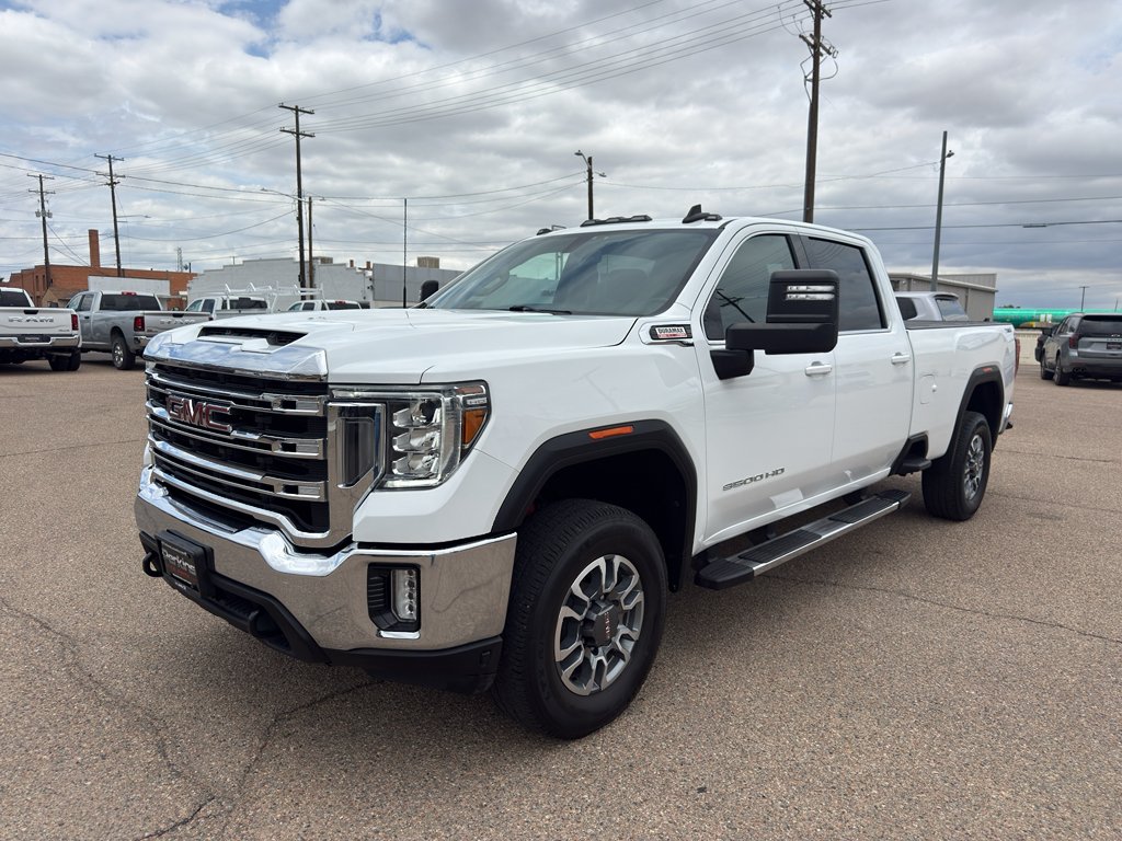 2022 GMC Sierra 4WD Crew Cab Standard Box SLE's photo