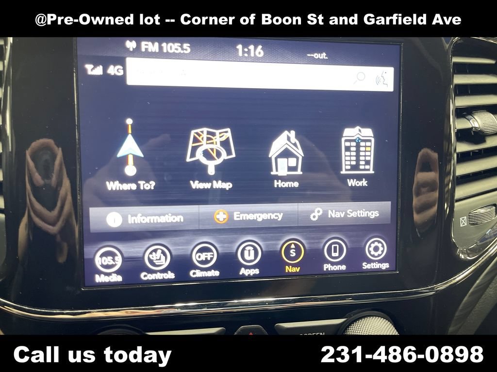 Used 2021  Jeep Laredo X image 22