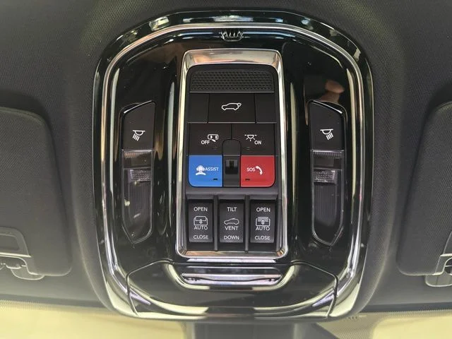 Used 2023 Diamond Black Jeep Overland image 16