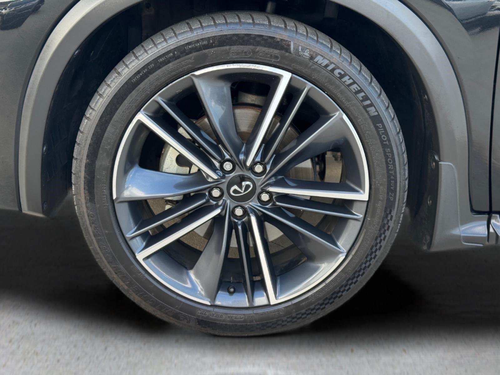 Used 2023 Mineral Black INFINITI SENSORY image 9