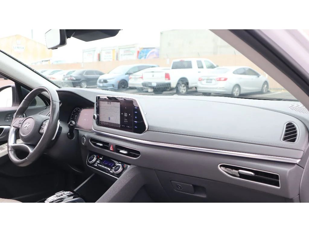 Used 2023 Serenity White Hyundai Limited image 24