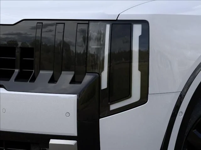 New 2027 White Kia SX-Prestige image 10