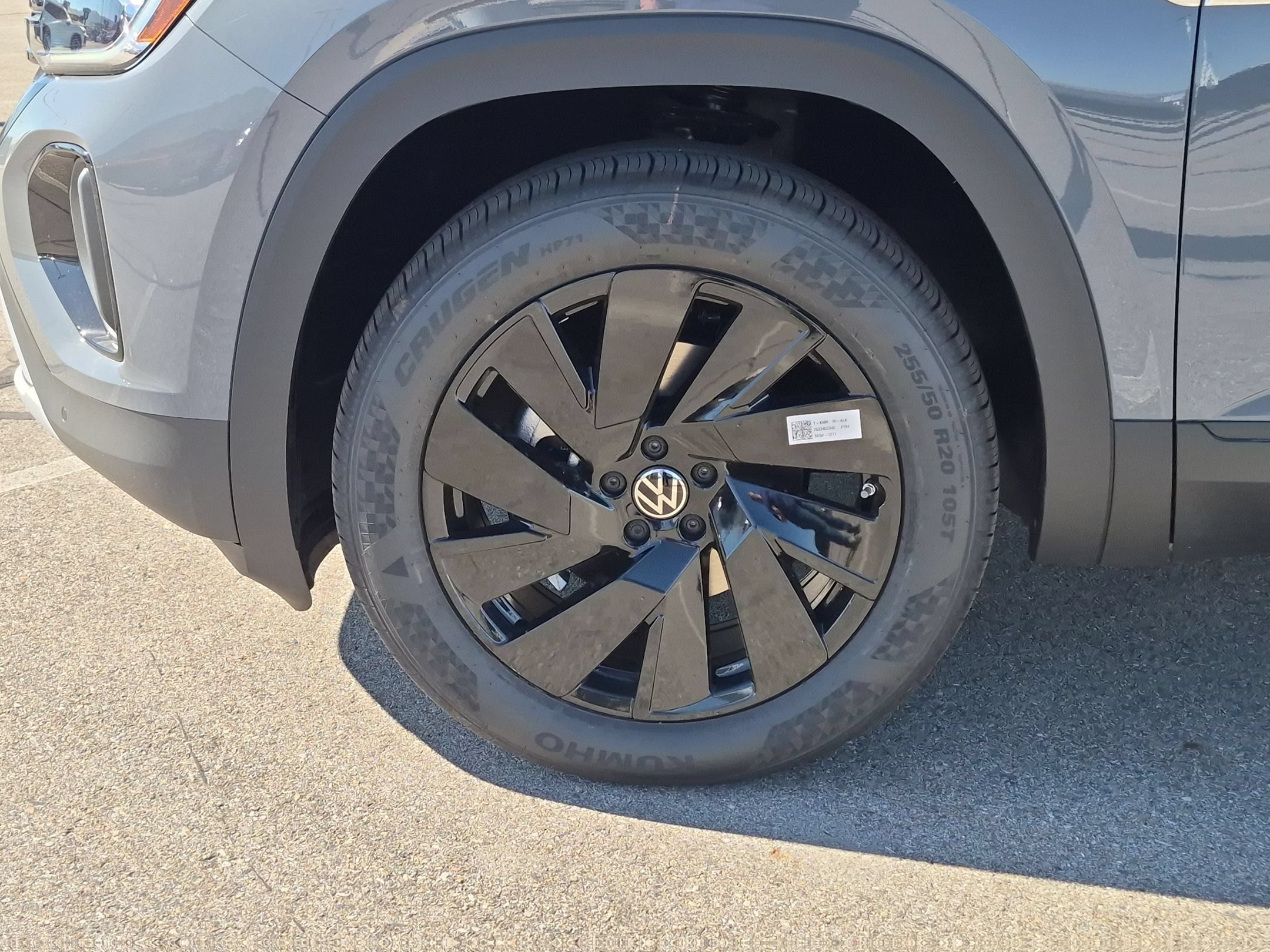 New 2026 Pure Gray Volkswagen 2.0T SE w/Technology image 16