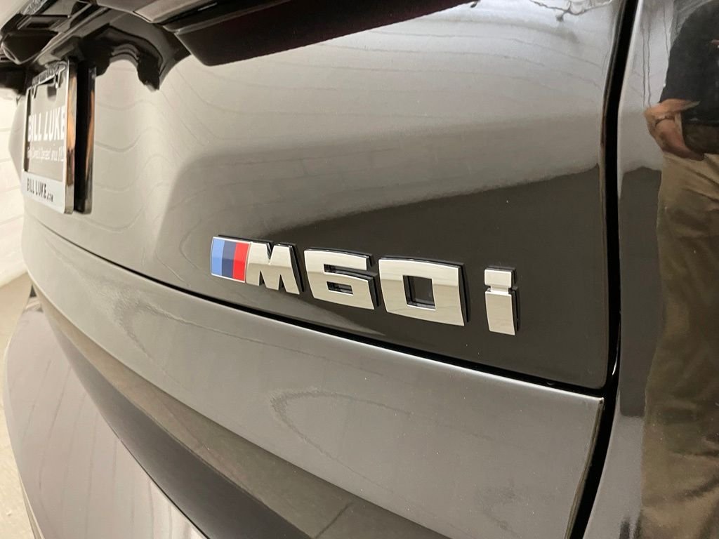 Used 2026 Black BMW M60i image 10