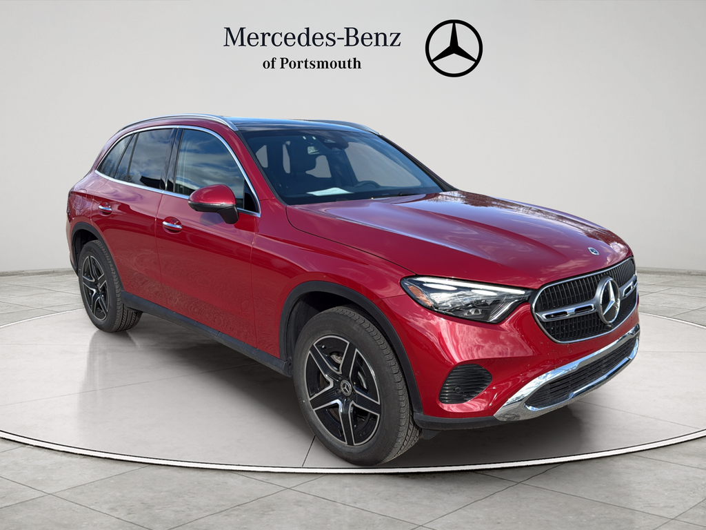 Used 2026 Red Mercedes-Benz GLC 300 image 7