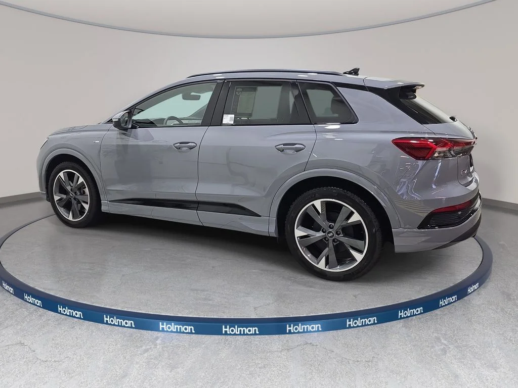 Used 2024 Gray Audi Premium image 9