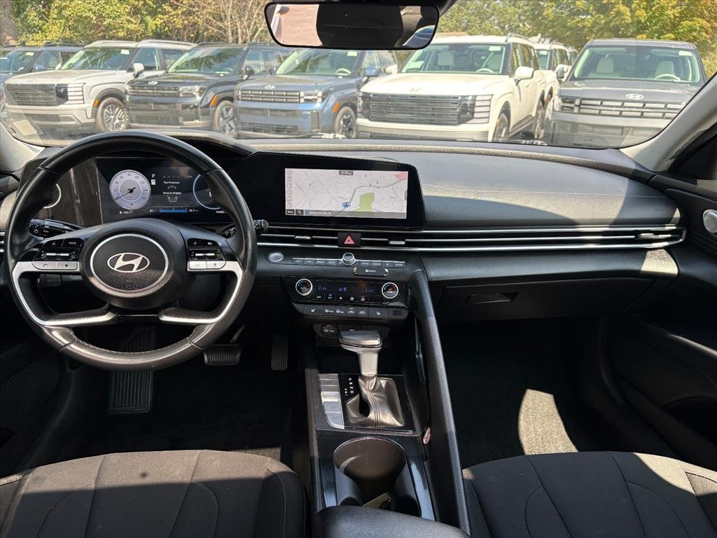 2025 Hyundai Elantra SEL - Photo 6