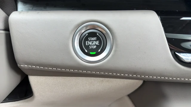 2021 Cadillac Escalade ESV Sport Platinum - Photo 17