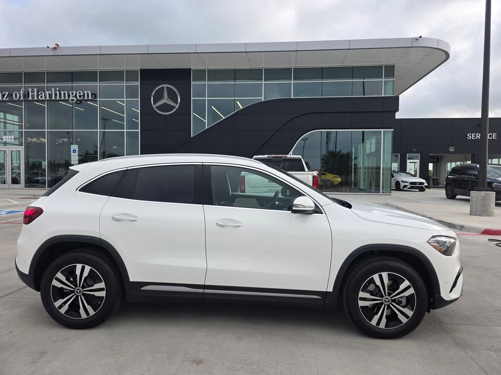 New 2026 Polar White Mercedes-Benz GLA 250 image 7