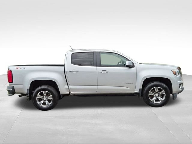 Used 2016 Silver Chevrolet Z71 image 2