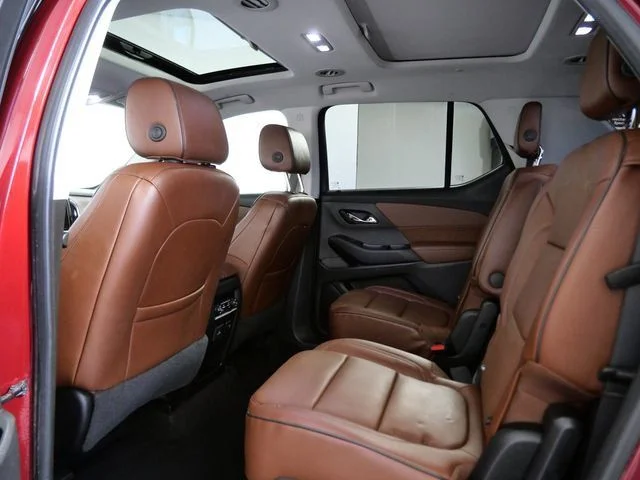 Used 2018 Red Chevrolet High Country image 13