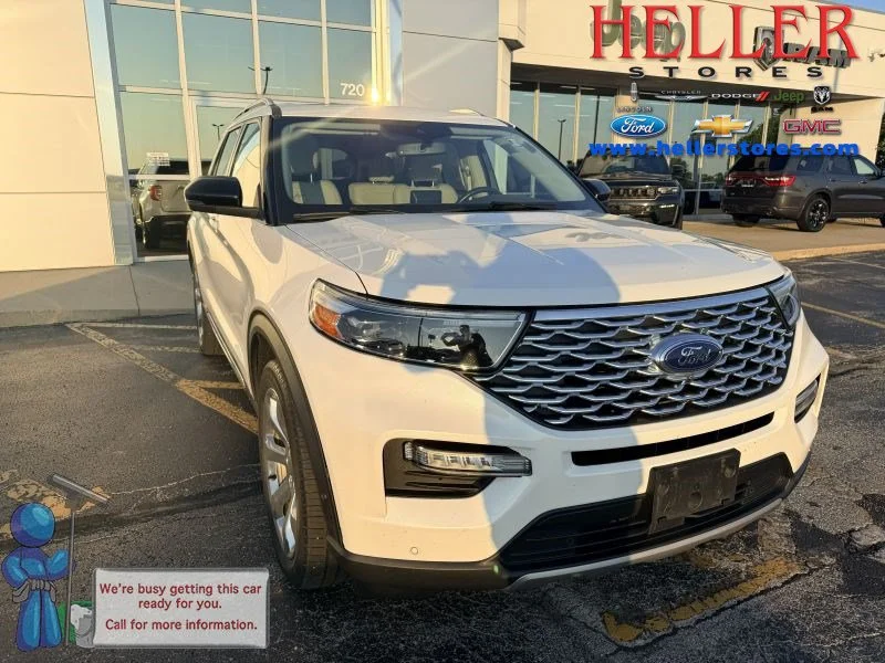 Used 2020 White Metallic Ford Platinum image 1