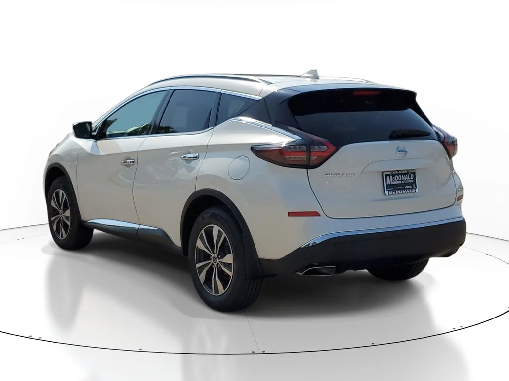 Used 2020 White Nissan S image 4