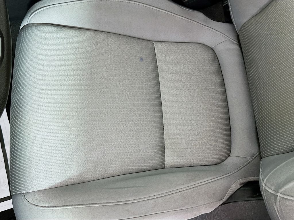 Used 2018 Lunar Silver Metallic Honda LX image 18