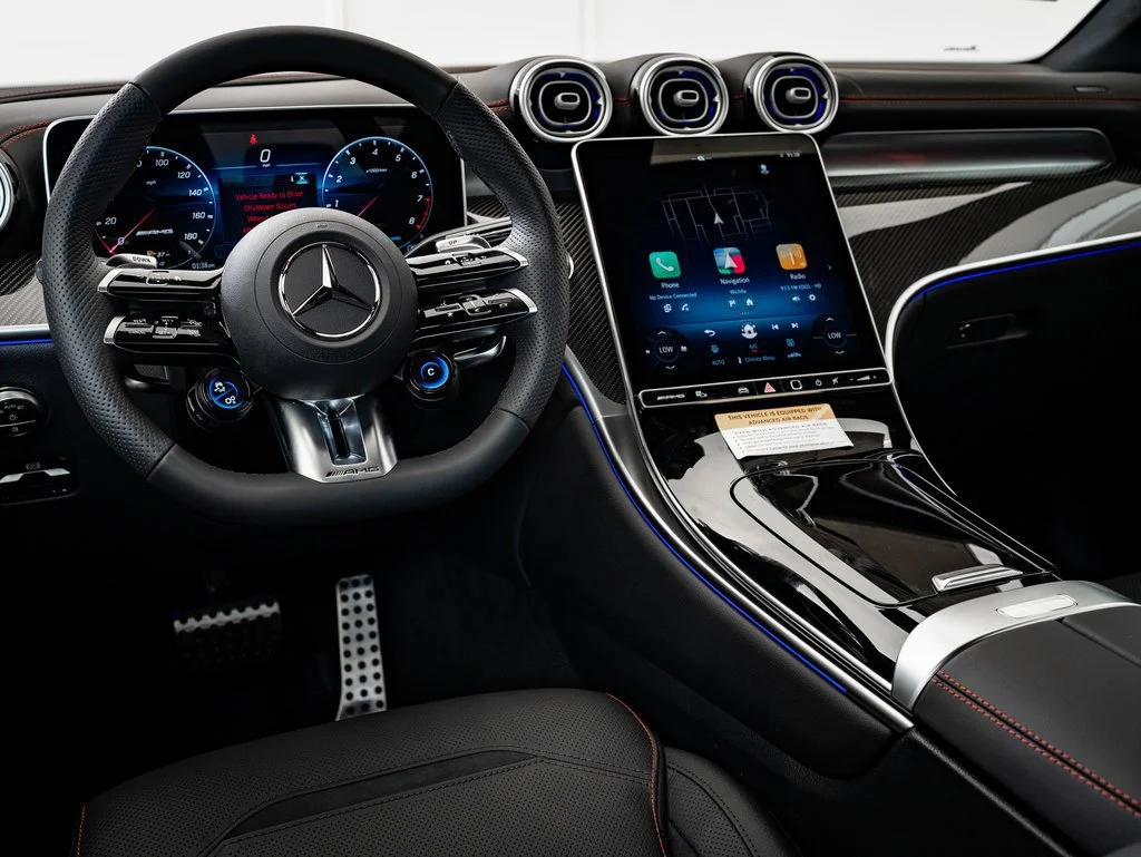 New 2026 Manufaktur Moonlight White Metallic Mercedes-Benz GLC 43 AMG® image 4