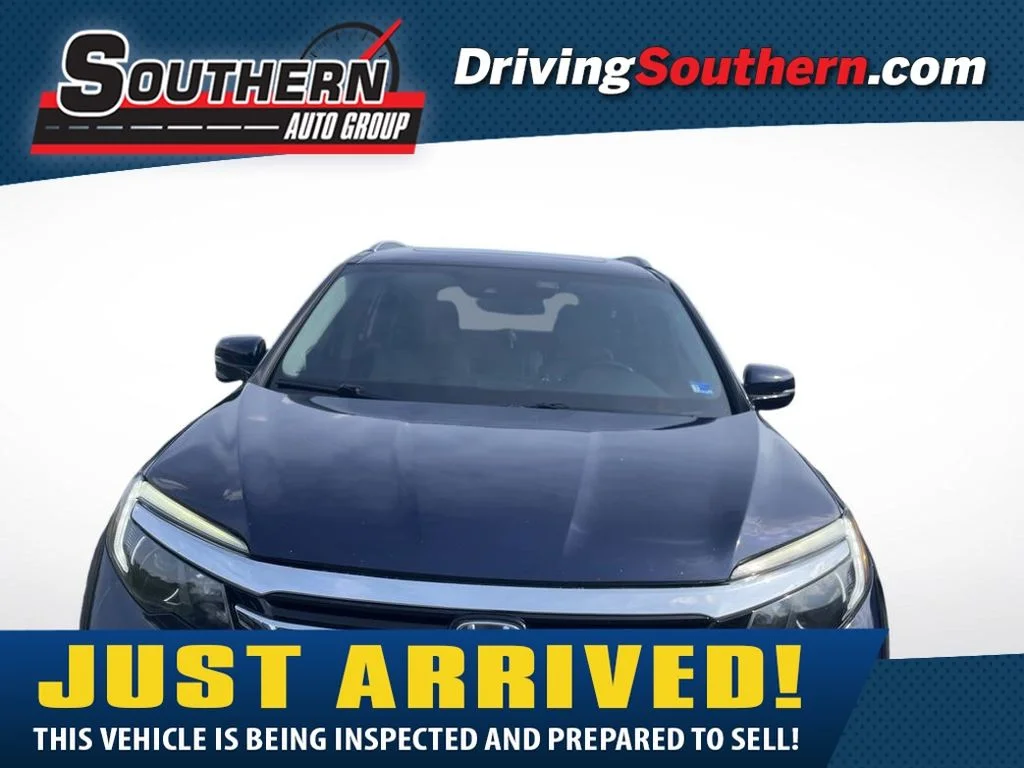 Used 2018 Blue Honda Touring image 1