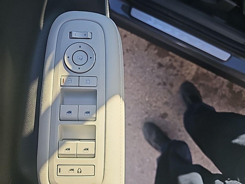 New 2026 Gray Hyundai Calligraphy AWD image 12
