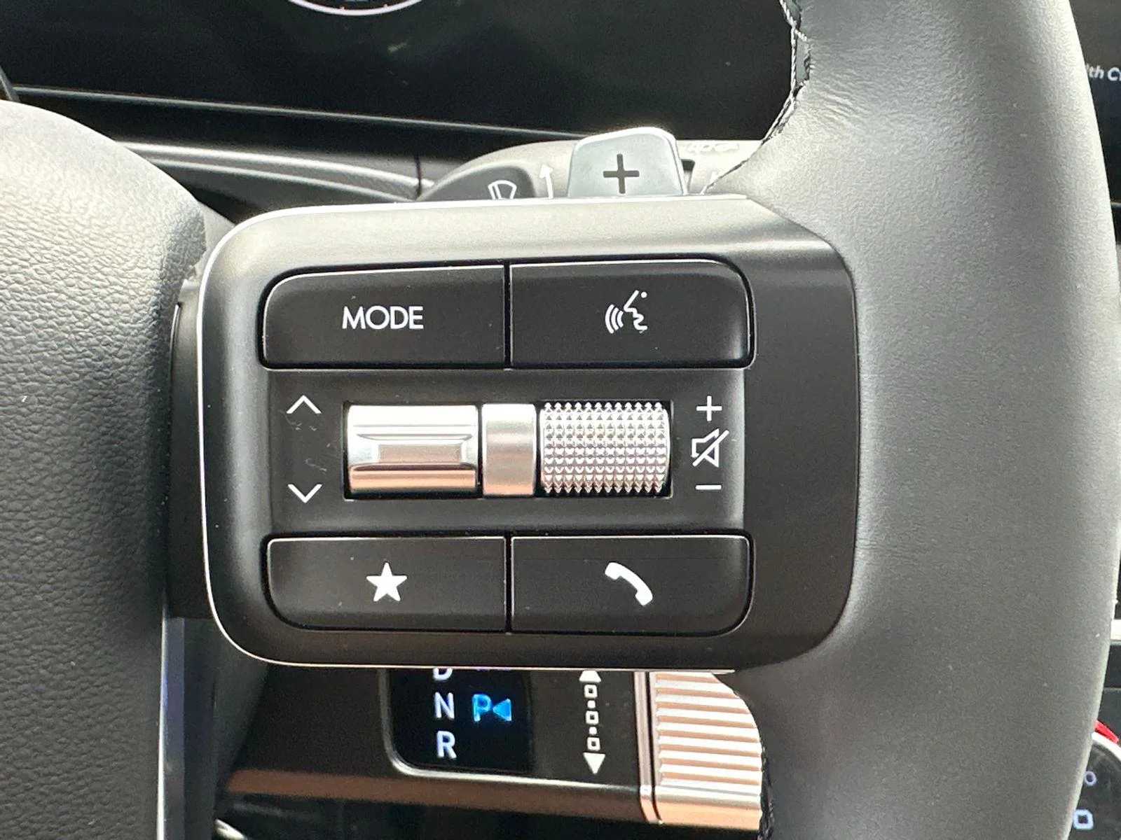 2025 Hyundai Santa Fe XRT - Photo 16