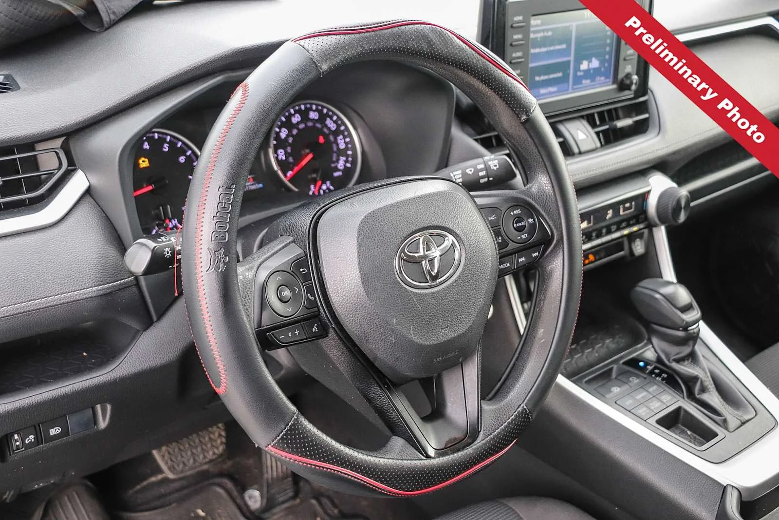 Used 2019 Super White Toyota LE image 16