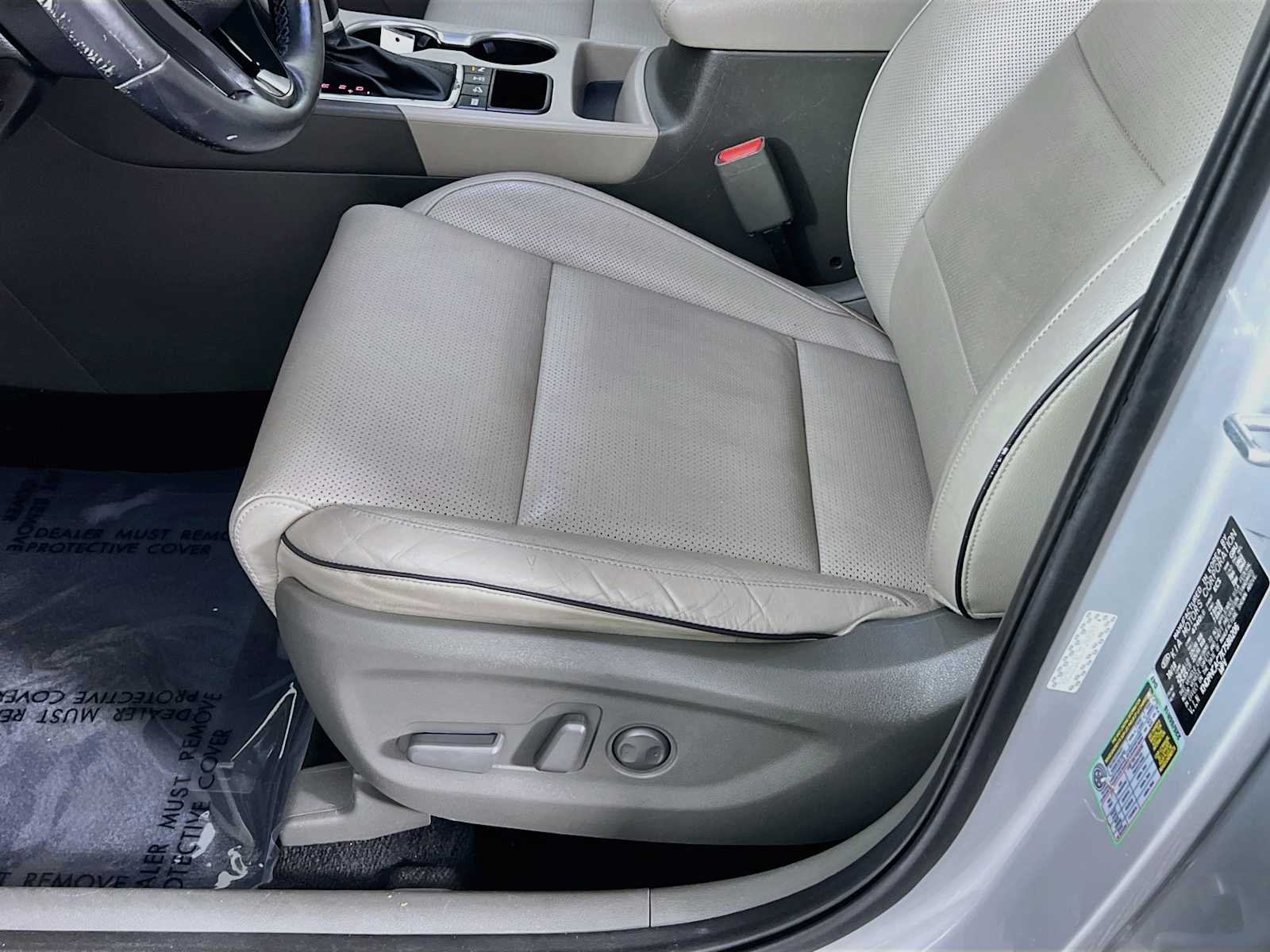 Used 2019 Sparkling Silver Kia EX image 20