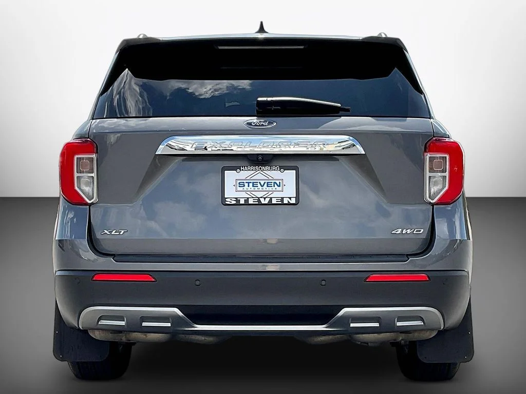 Certified Used 2023 Gray Ford XLT image 5