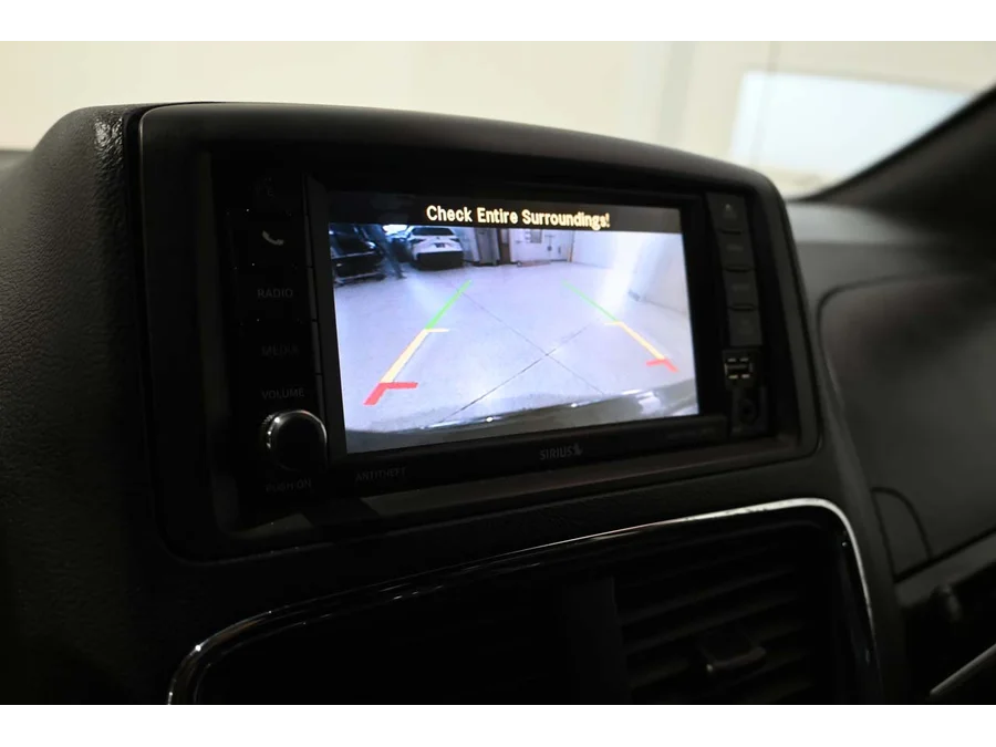 Used 2019 GRAY Dodge SXT Mobility Handicap Van image 37