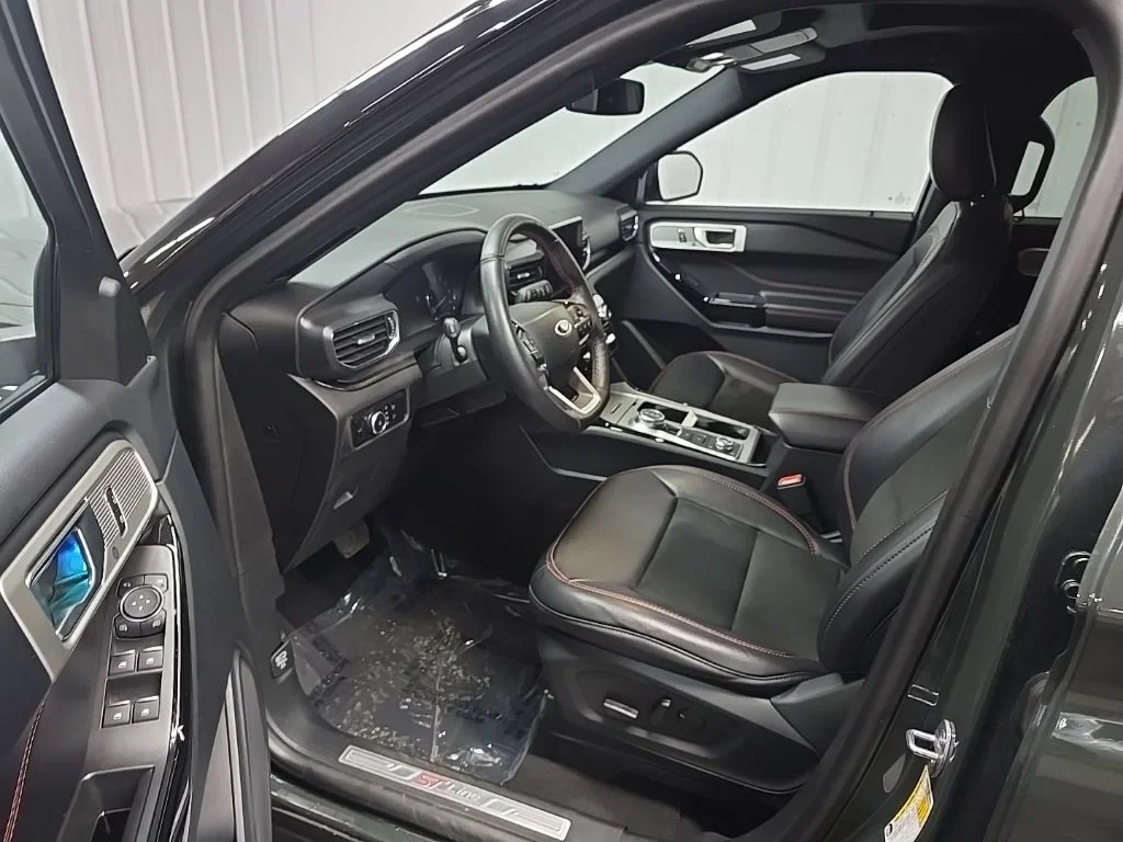 Used 2023 Green Ford ST-Line image 31