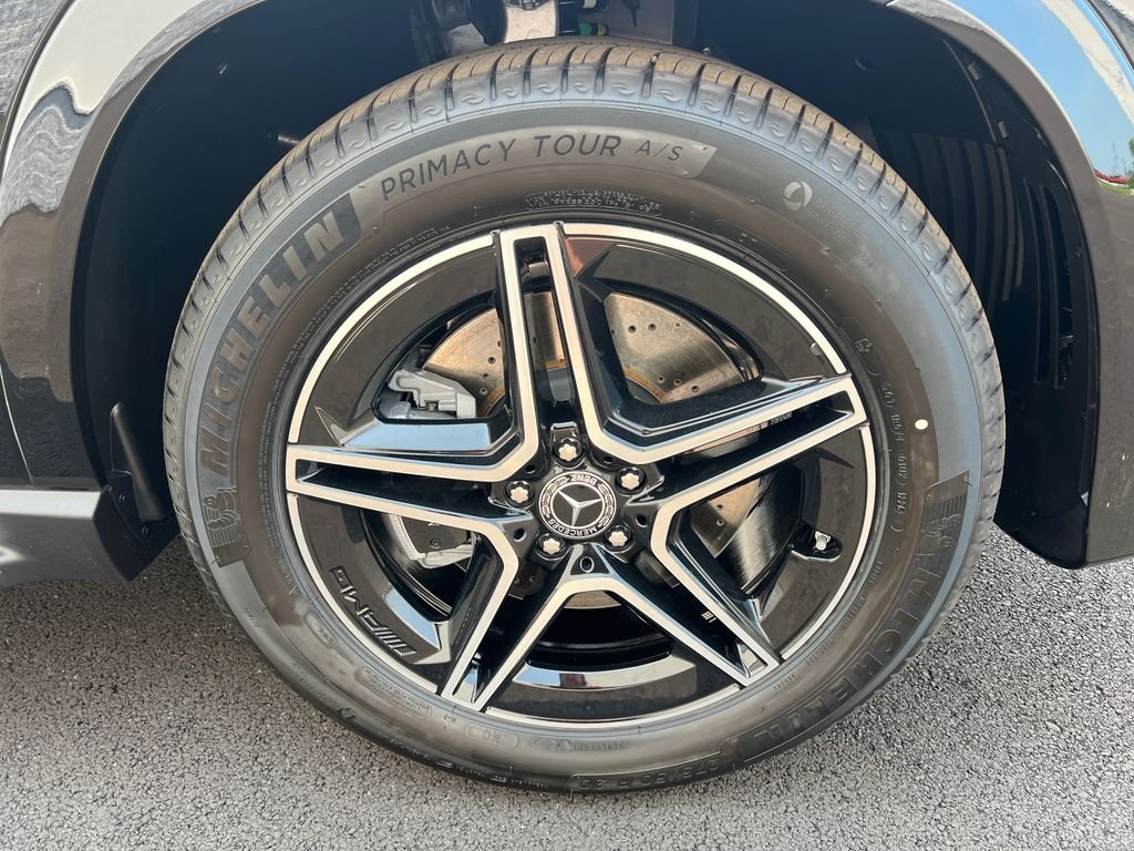 New 2026 Black Mercedes-Benz GLE 450 image 37