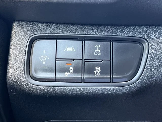 Used 2019 Blue Hyundai SE image 27