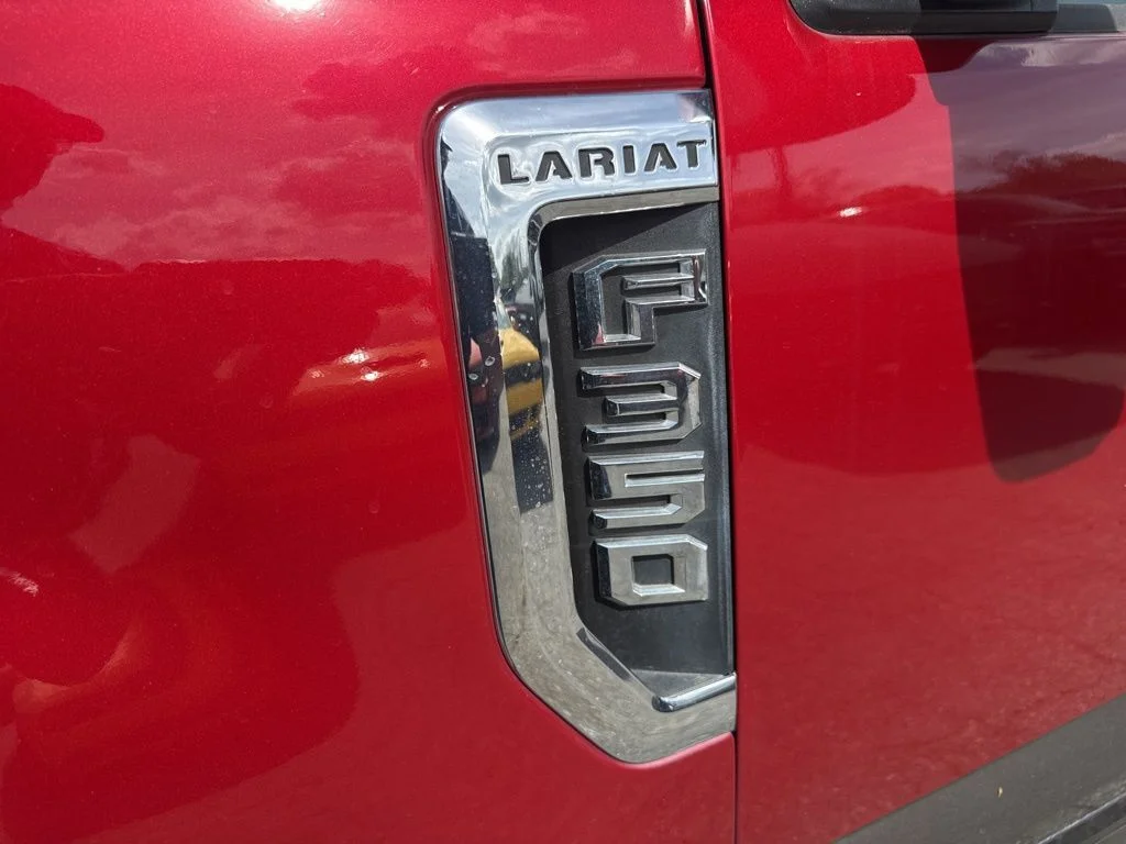 Used 2022 Red Ford Lariat image 35