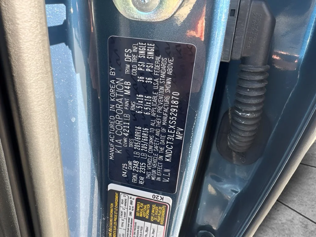 Used 2025 Blue Kia SX image 33