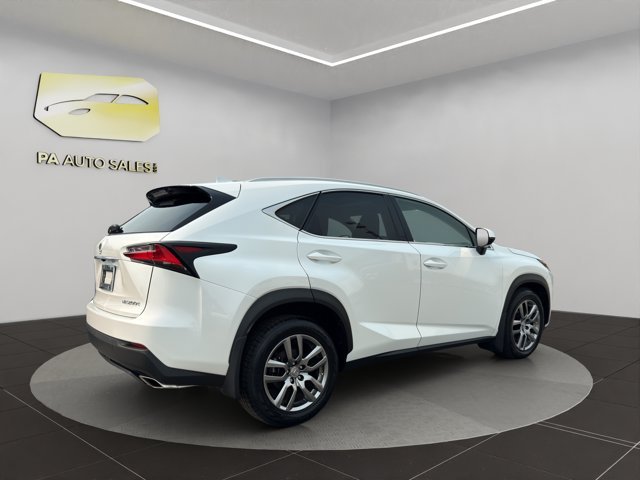 Used 2015 White Lexus  image 7