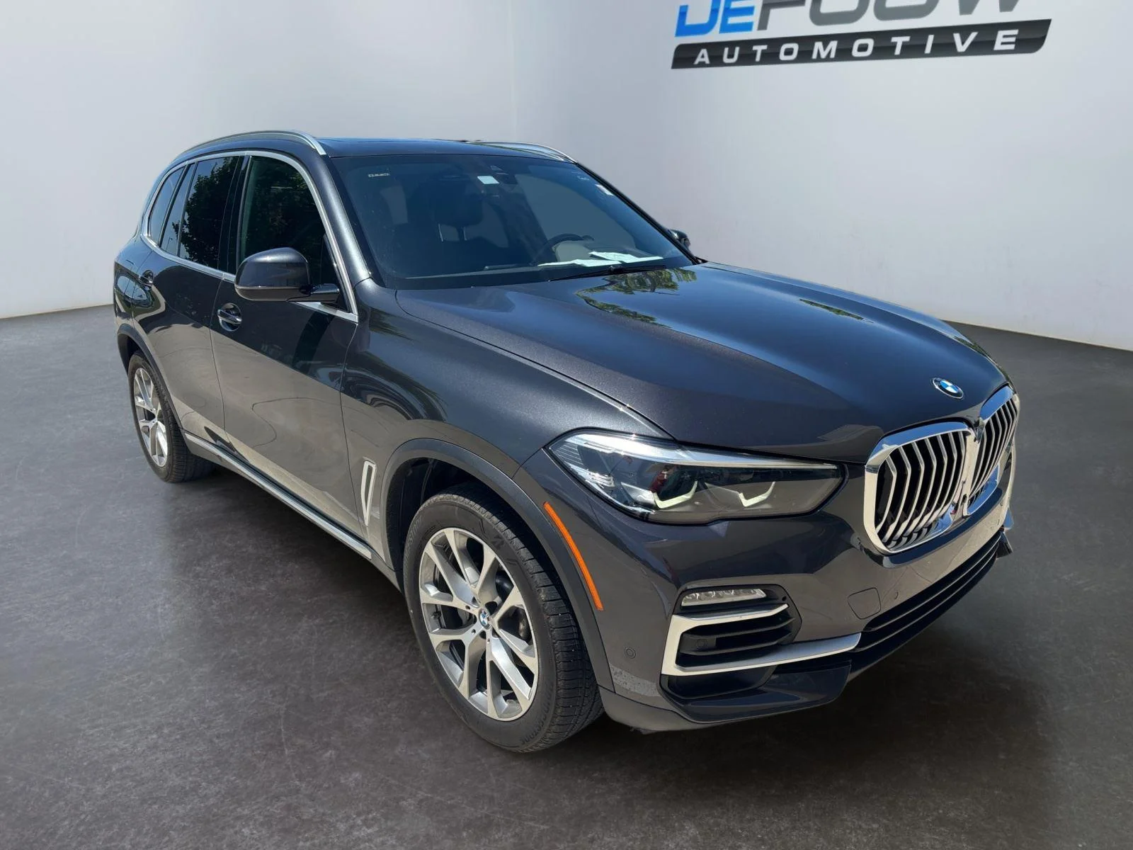 Used 2020 Dark Graphite Metallic BMW xDrive40i image 11