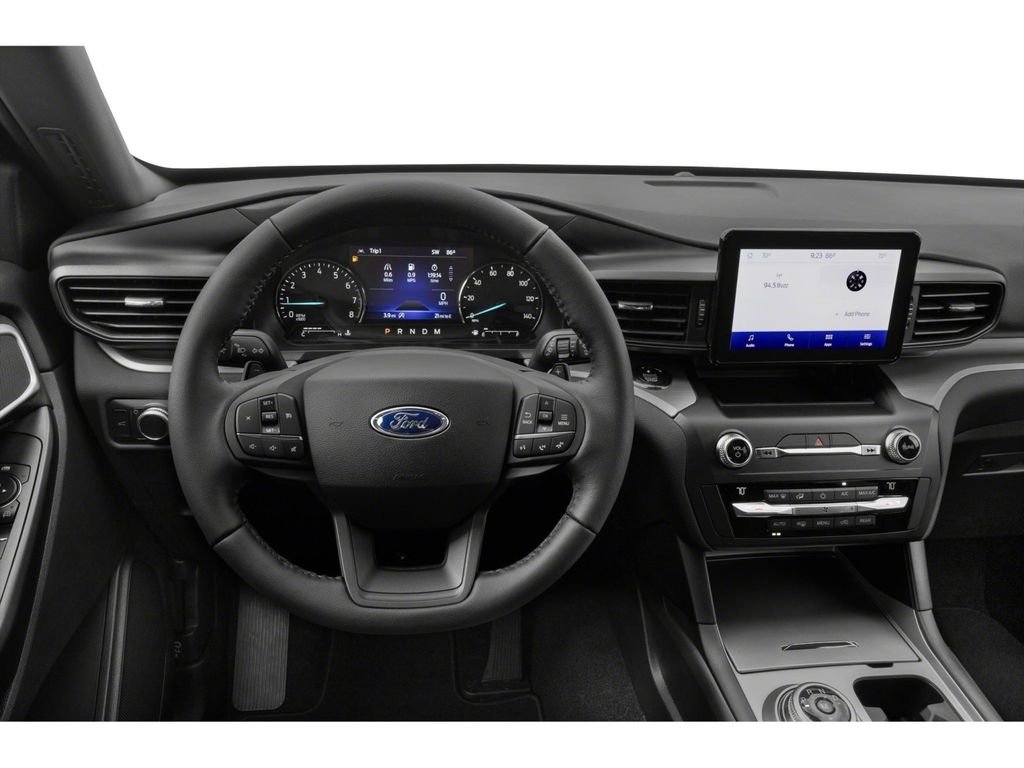 Certified Used 2020 Oxford White Ford XLT image 4