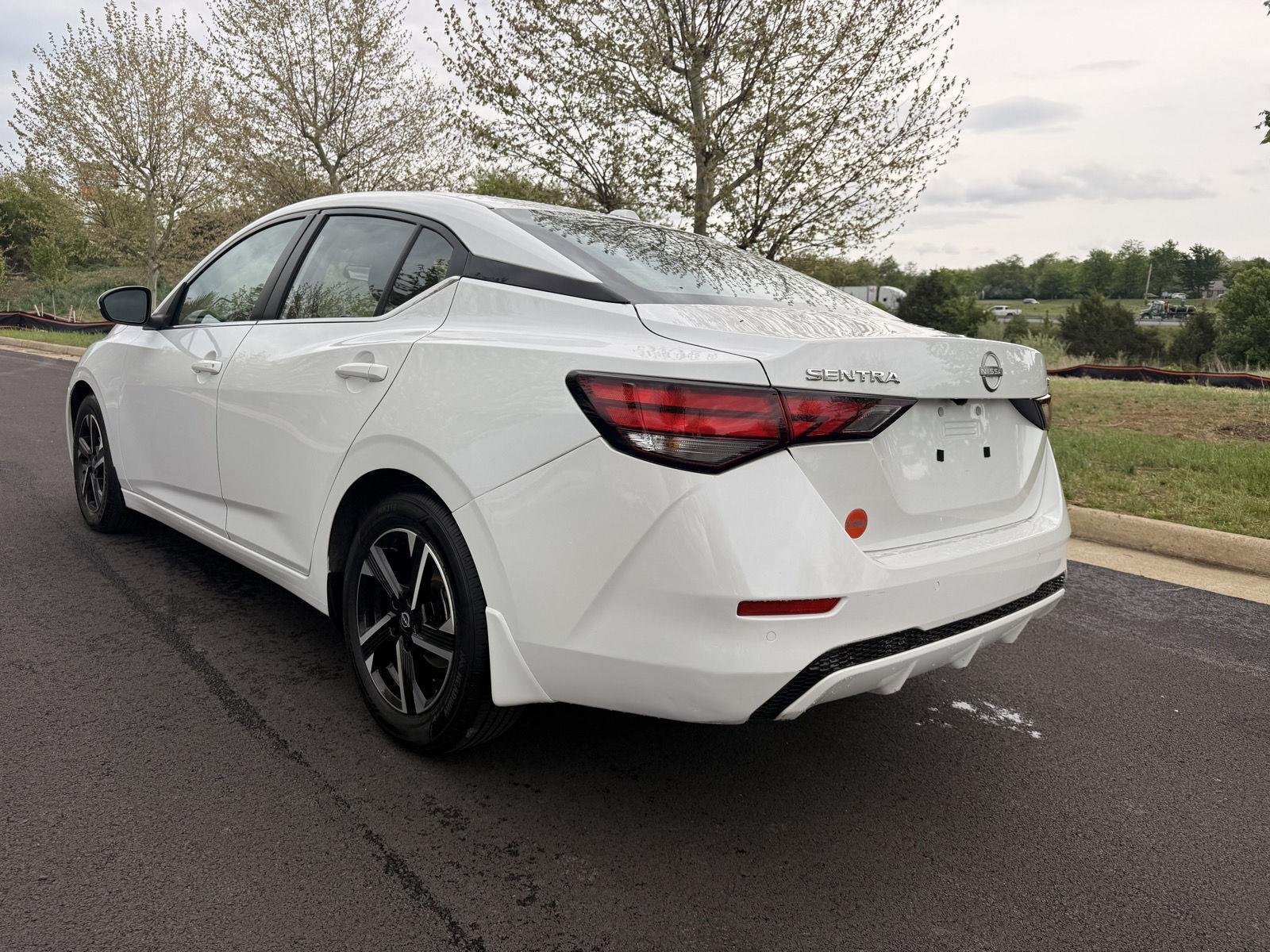 Used 2024 Aspen White Tricoat Nissan SV image 5