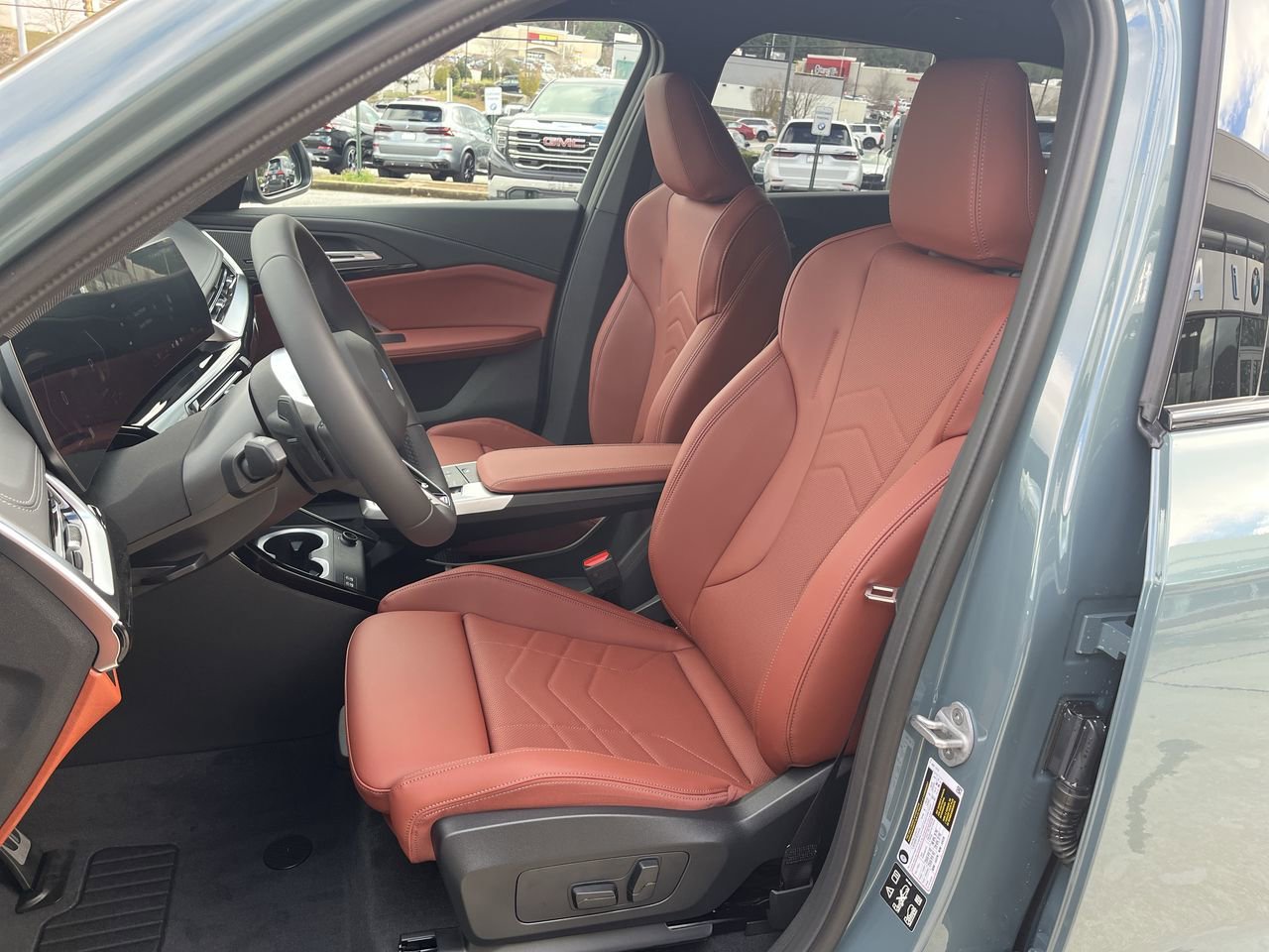 Used 2026 Cape York Green Metallic BMW xDrive28i image 14