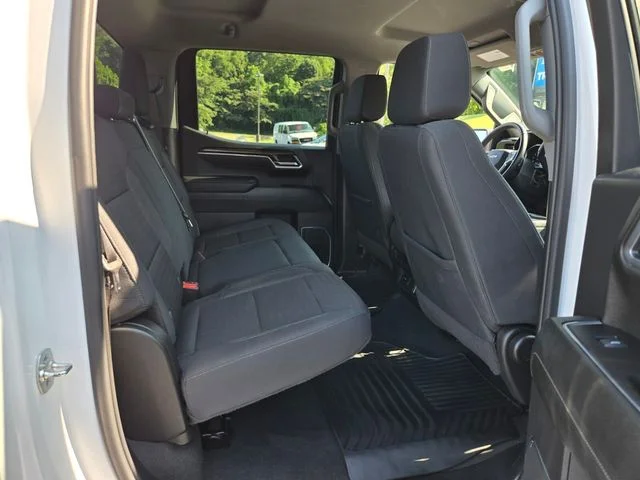 Used 2025 White Chevrolet LT image 20