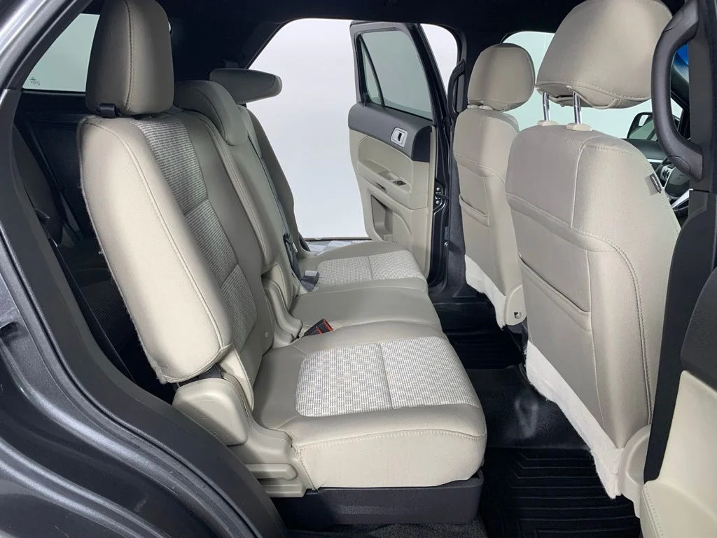Used 2015 Gray Ford XLT image 20