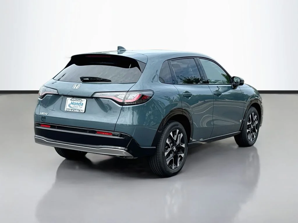 New 2027 Nordic Forest Pearl Honda EX-L image 9