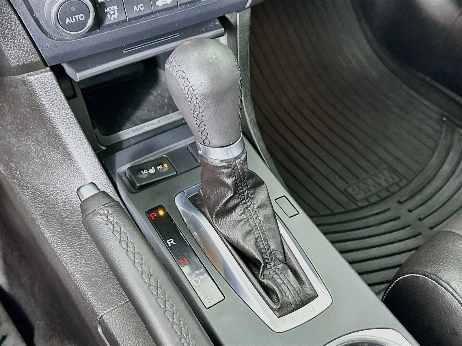 Used 2019  Acura  image 28