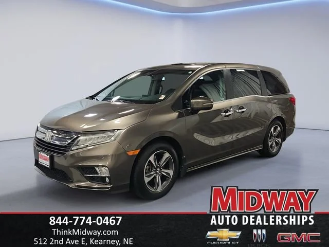 2018 Honda Odyssey Touring's photo