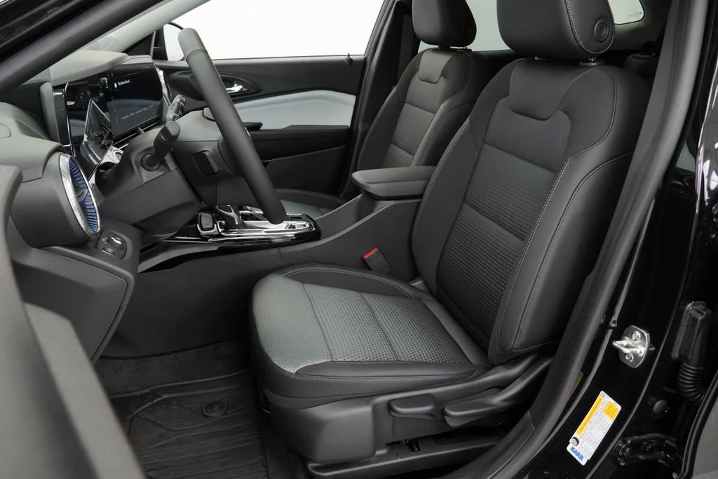 New 2026 Mosaic Black Metallic Chevrolet LT image 6