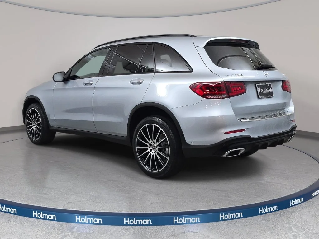 Used 2021 Silver Mercedes-Benz GLC 300 image 8