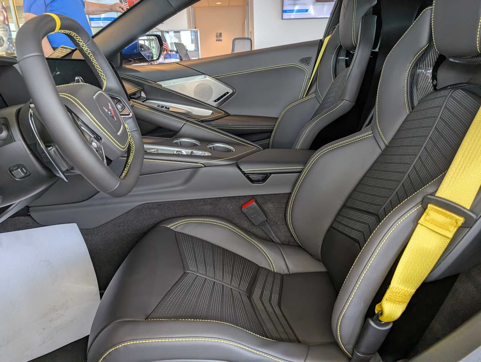 New 2027 Admiral Blue Metallic Chevrolet 2LT image 4