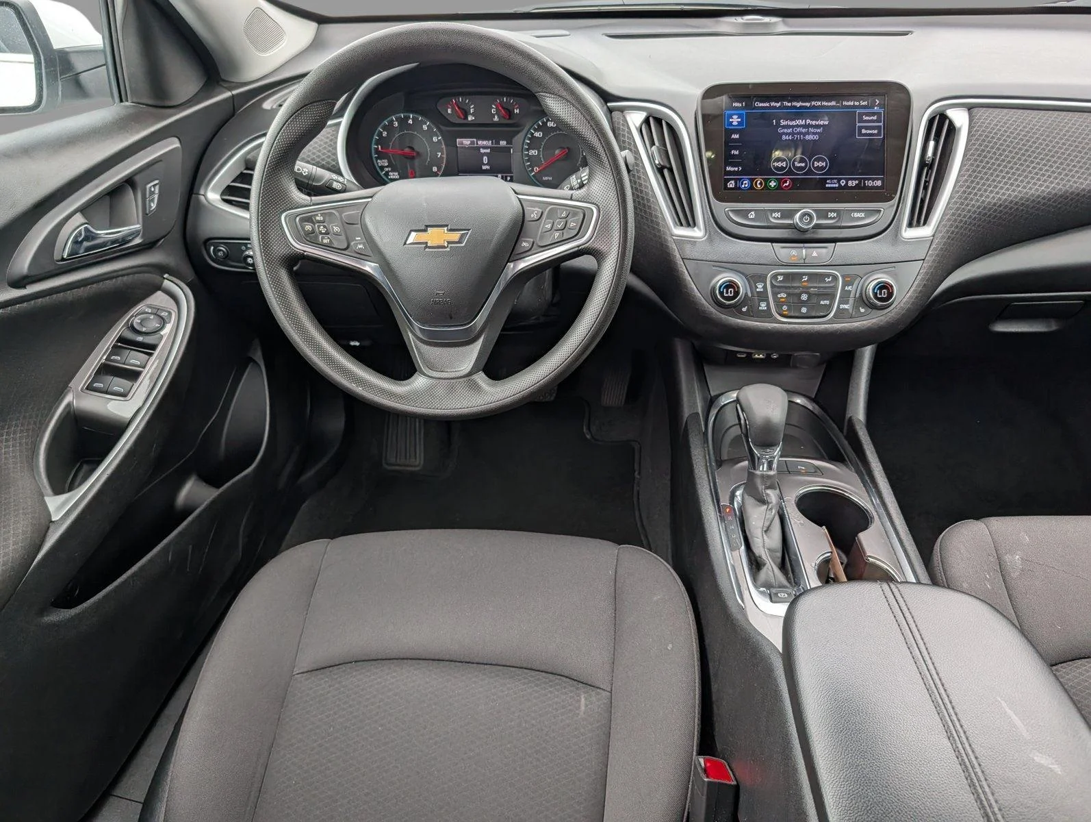 Used 2024 Summit White Chevrolet LT image 27