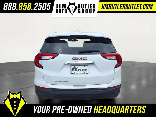 Used 2024 Summit White GMC SLE image 17