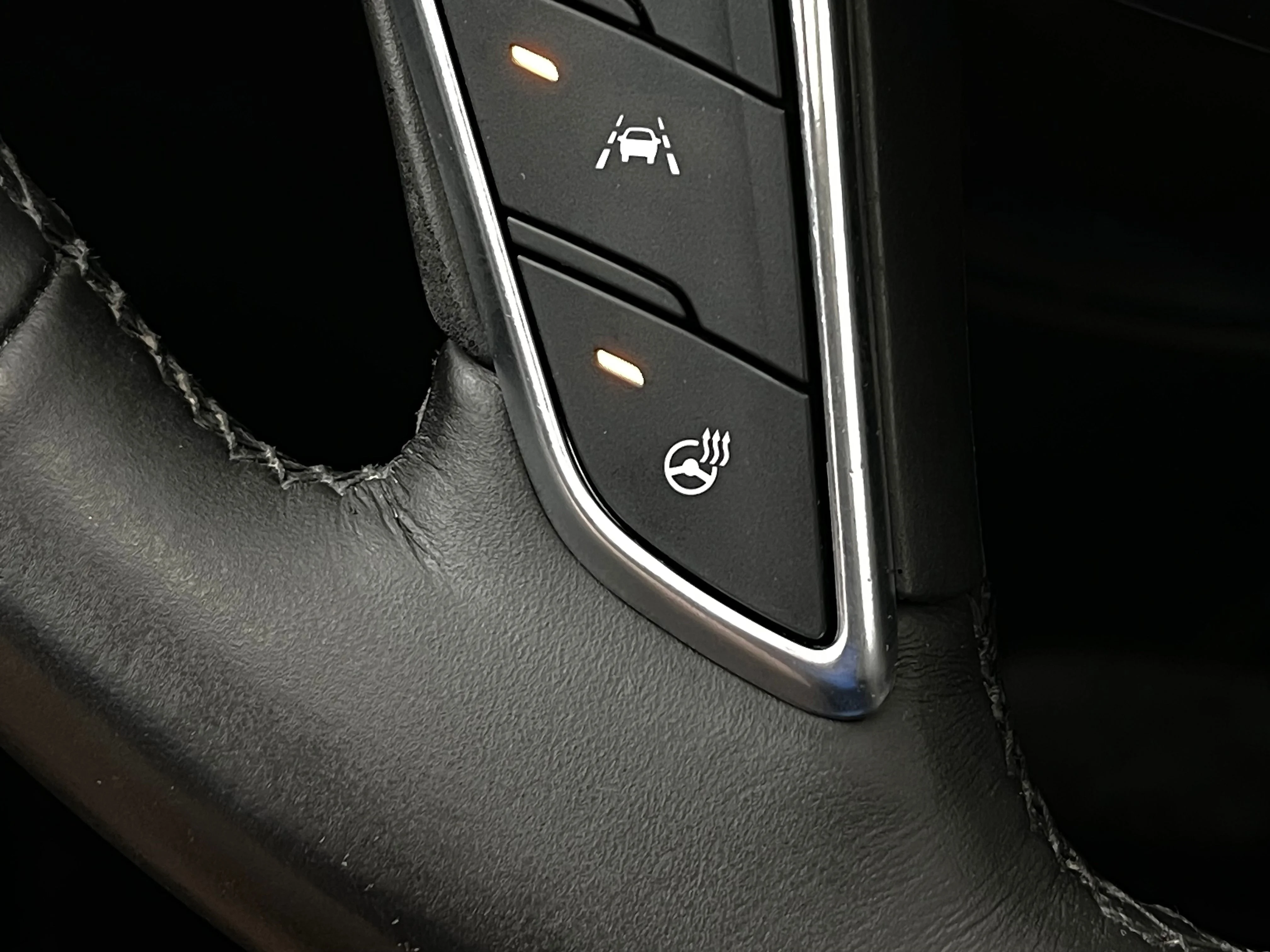 Used 2017 Stellar Black Metallic Cadillac Luxury image 21